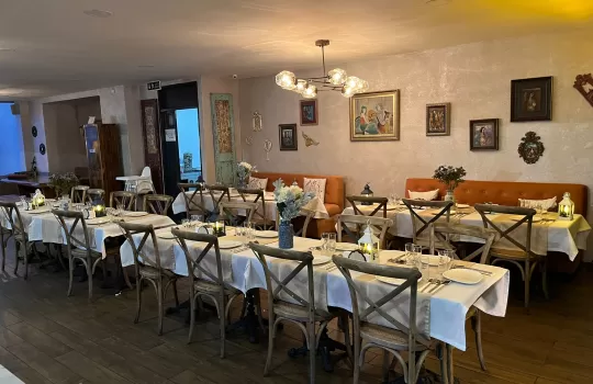 Madam Sofia Cafe Bar 8