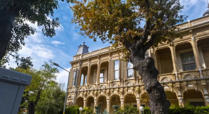 Büyükada Con Paşa Köşkü