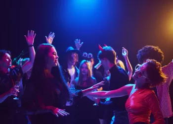 Büyükada Gece Hayatı: Keyifli Mekanlar ve Unutulmaz Deneyimler