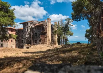 Büyükada Rum Yetimhanesi: Tarihin Sessiz Tanığı